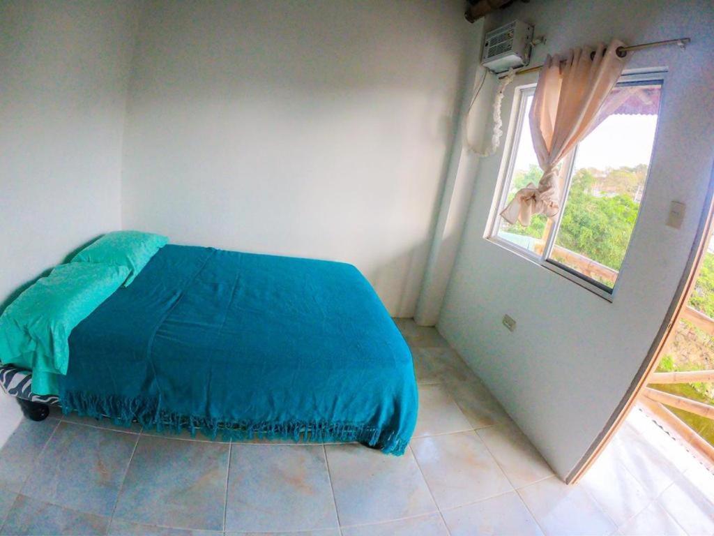 Хостел Iguana Beach House Монтаньита Экстерьер фото